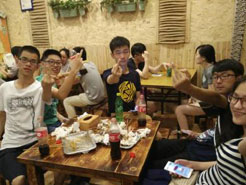 洪雅烧烤加盟,学烧烤技术,开烧烤店多少钱疯狂烤翅加盟